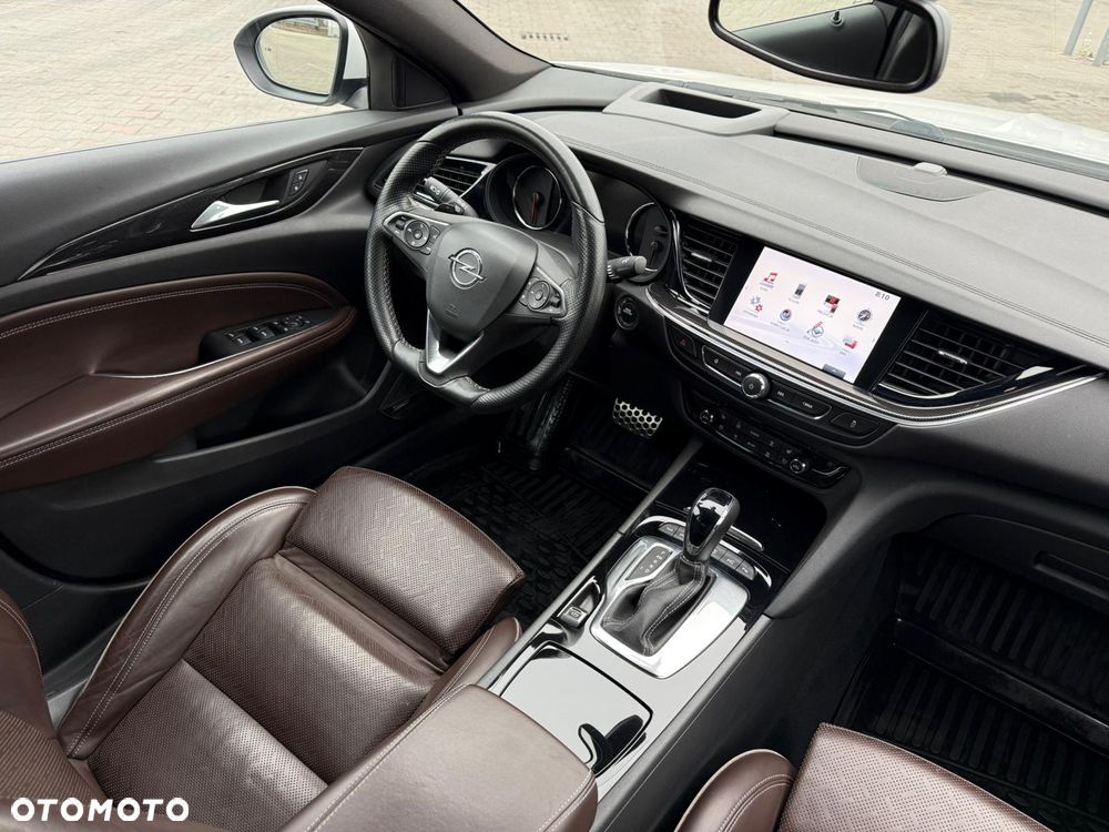 Opel Insignia 2.0 T 4x4 Innovation S&S - 30