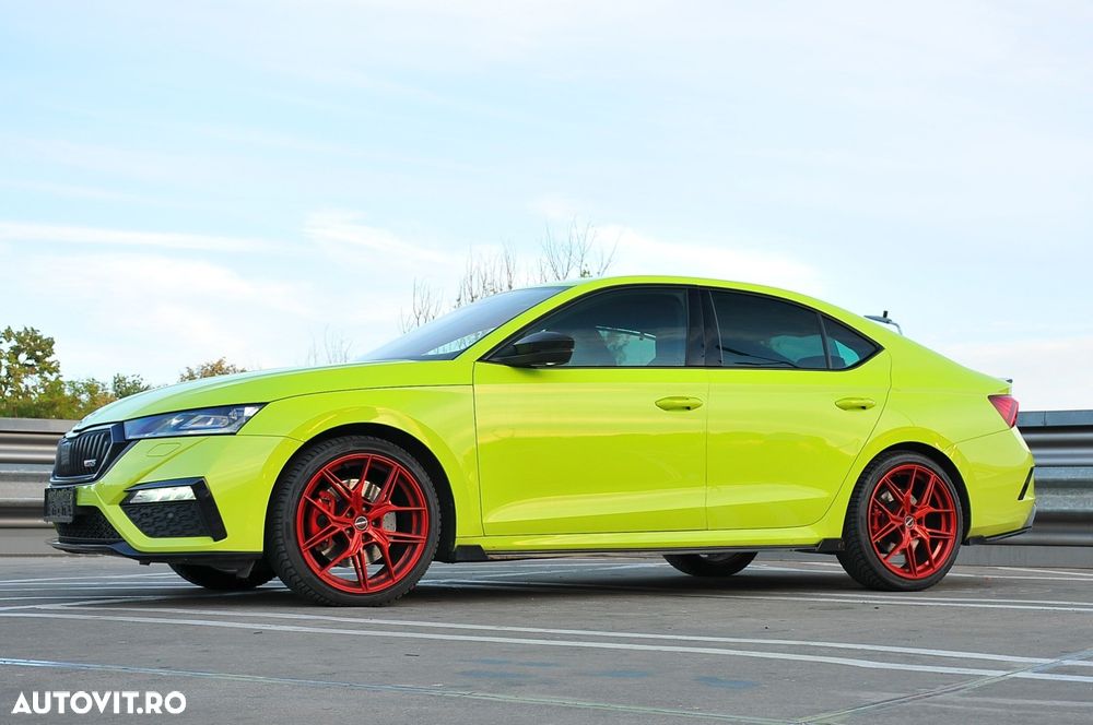 Skoda Octavia 2.0 TSI DSG RS - 4
