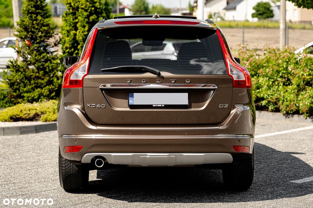 Volvo XC 60 D3 Drive-E Momentum - 11