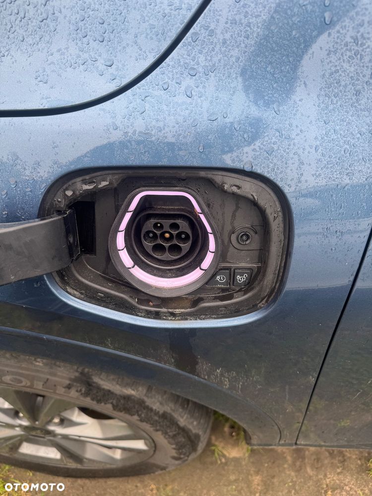 Ford Kuga - 38