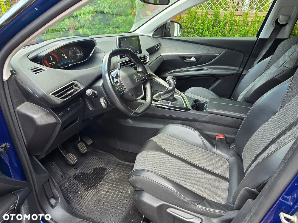 Peugeot 3008 1.5 BlueHDi Allure S&S - 6