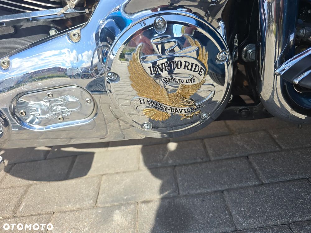 Harley-Davidson Softail Heritage Classic - 22