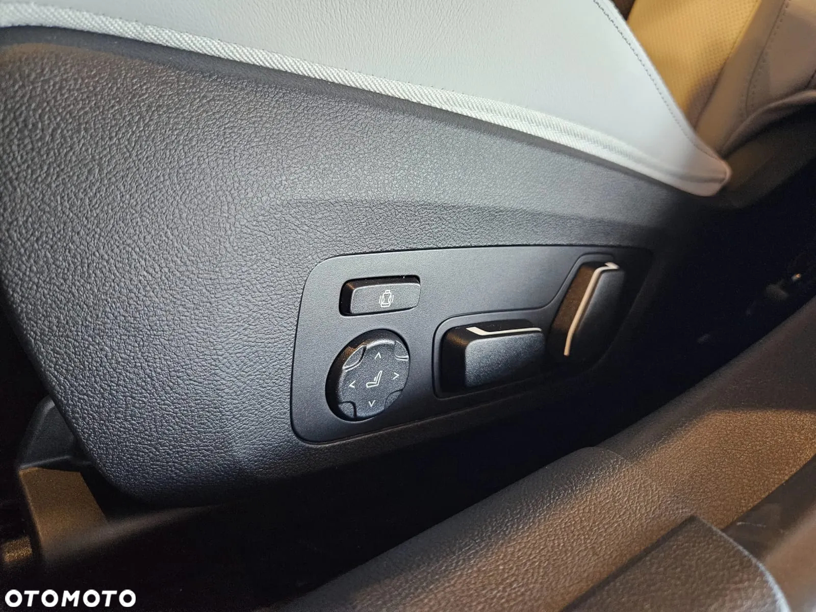 BMW M3 Competition xDrive sport - 23