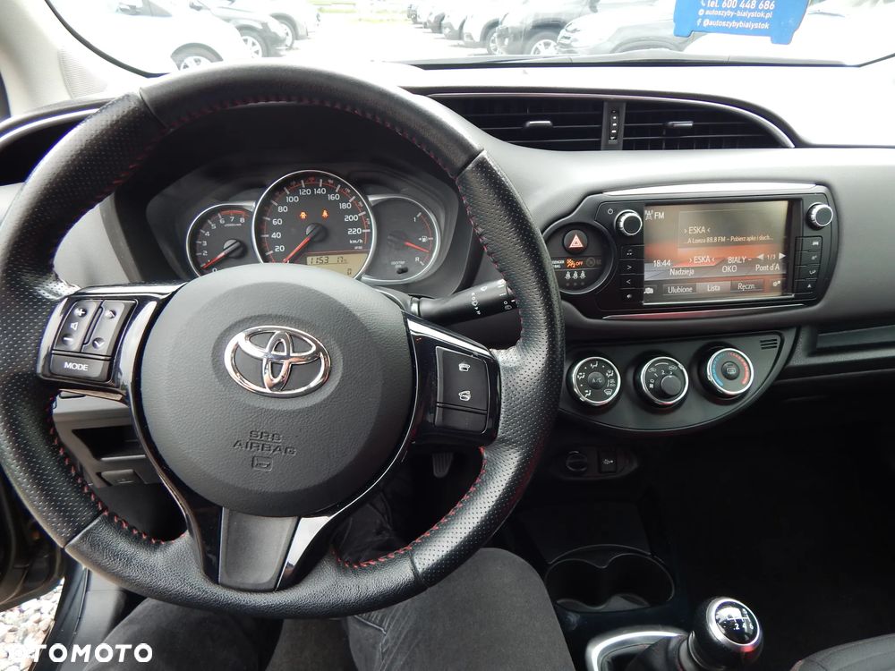 Toyota Yaris 1.33 Premium - 21