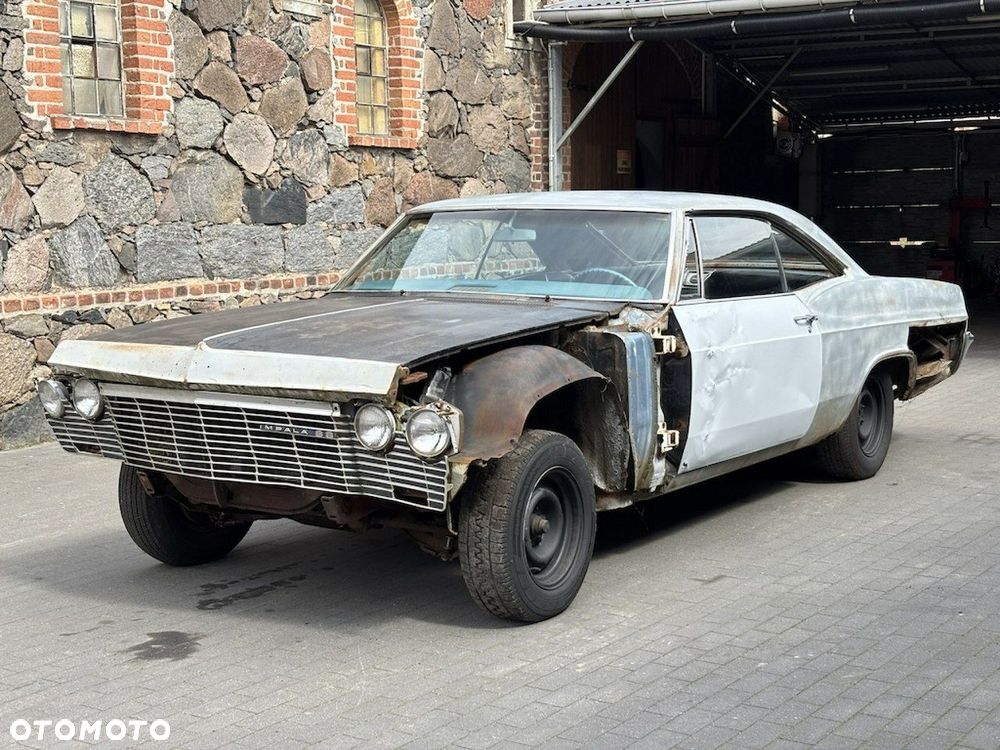 Chevrolet Impala - 4