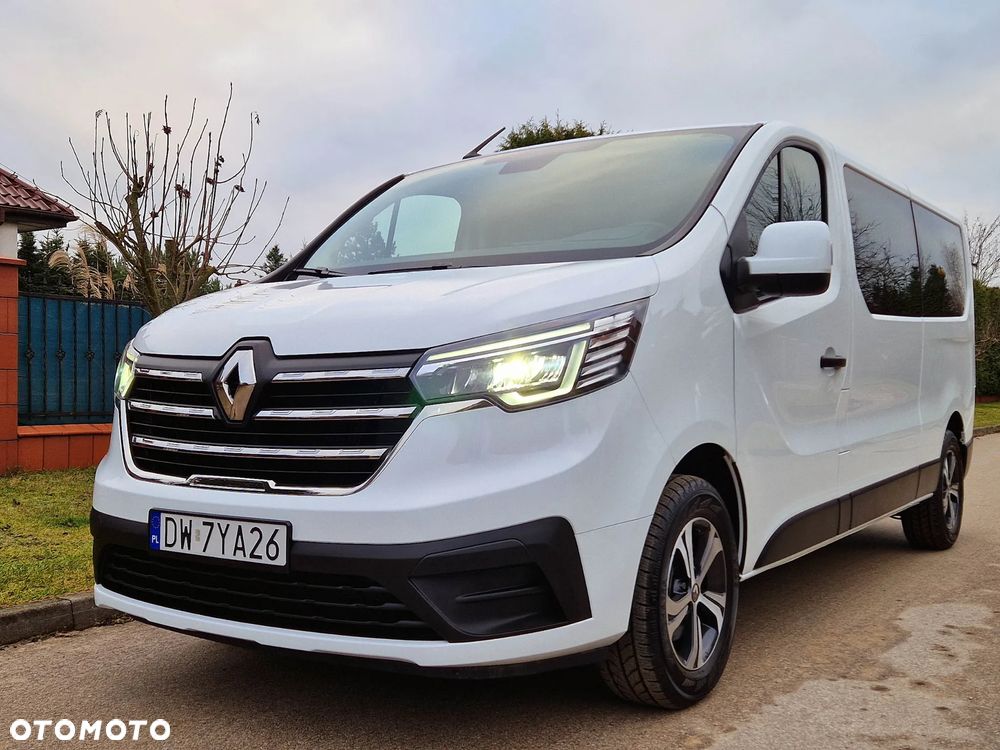 Renault Trafic 2.0 dCi - 13