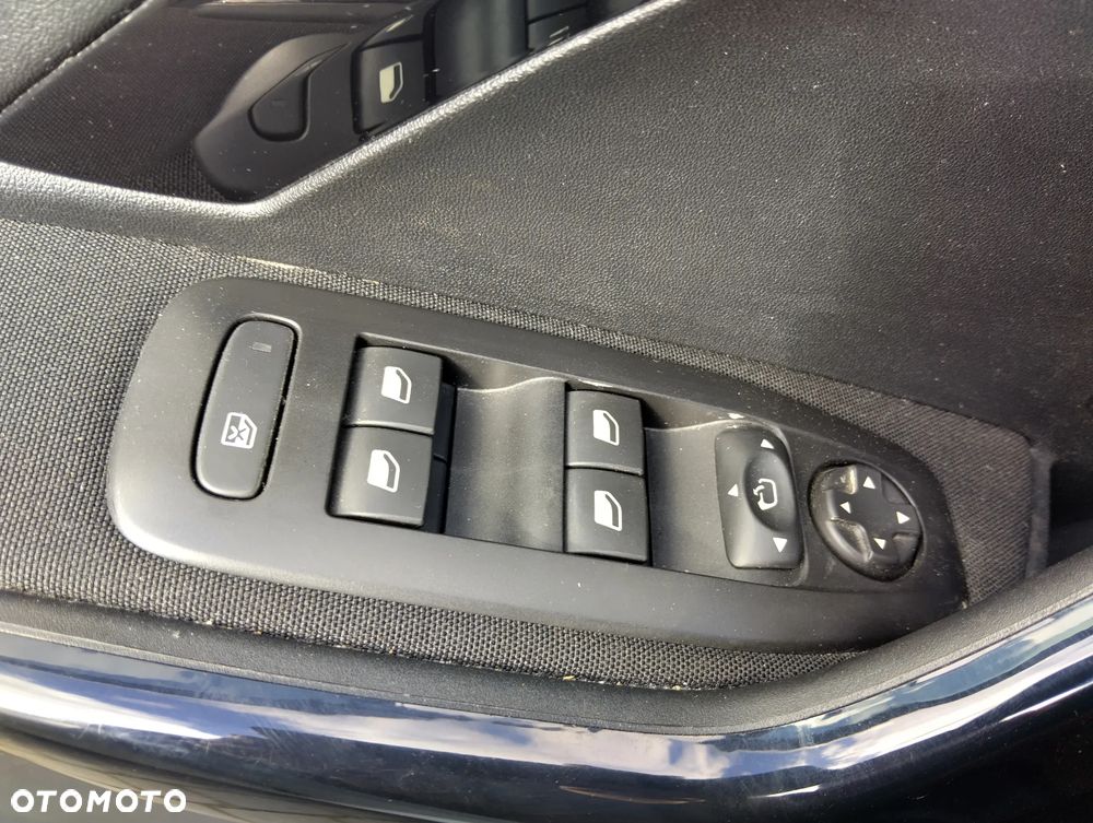 Peugeot 208 PureTech 82 Start & Stop Tech Edition - 24
