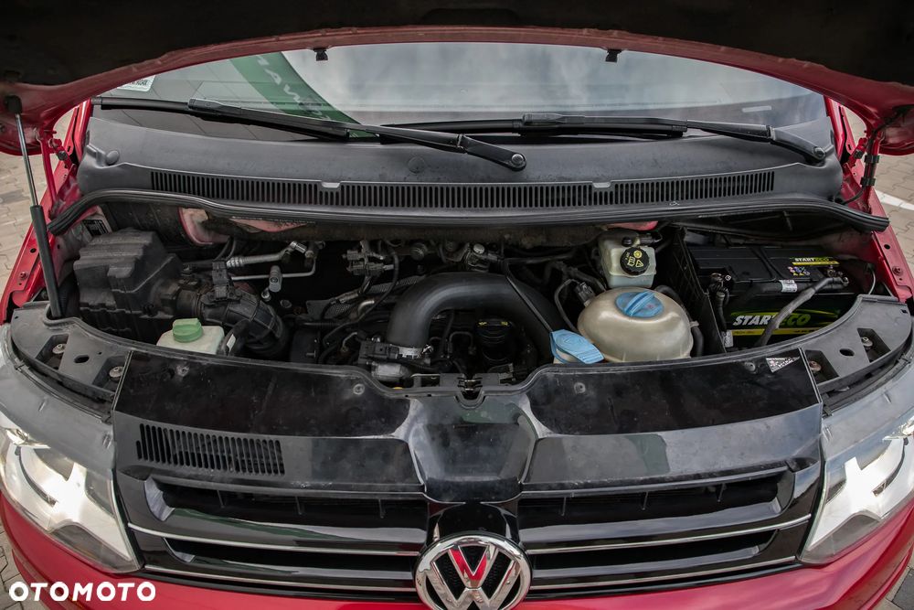 Volkswagen Caravelle - 31