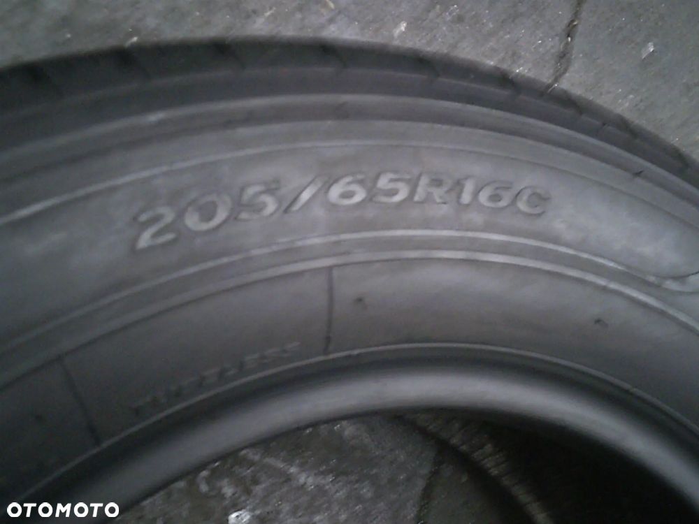 HANKOOK Radial RA28E 205/65R16C 7,7mm 2024 - 2