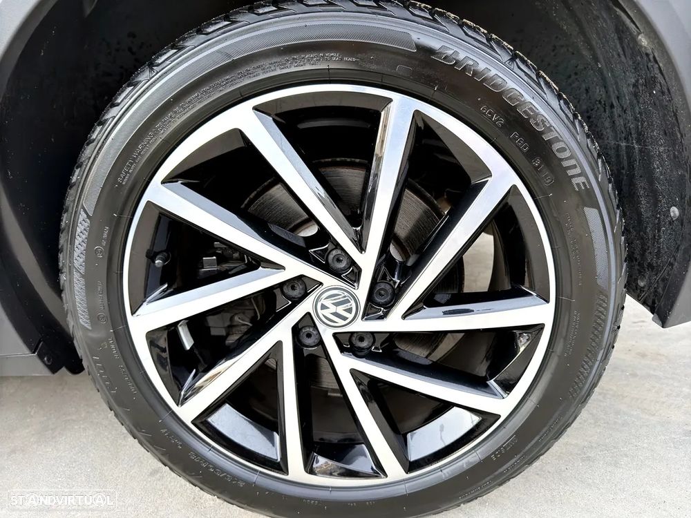 VW T-Roc R 2.0 TSI 4M DSG - 47