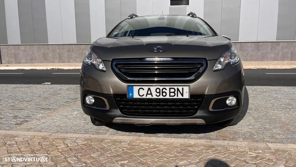 Peugeot 2008 1.2 PureTech Allure - 3