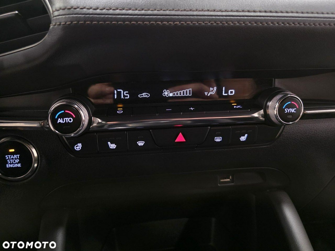 Mazda 3 e-SKYACTIV-G 2.0 M HYBRID SELECTION - 24