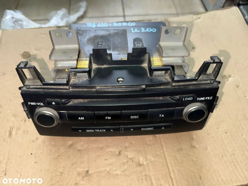 Radio Odtwarzacz muzyczny Toyota Land Cruiser 200 LC200 86120-60A00 - oryginalne - 1