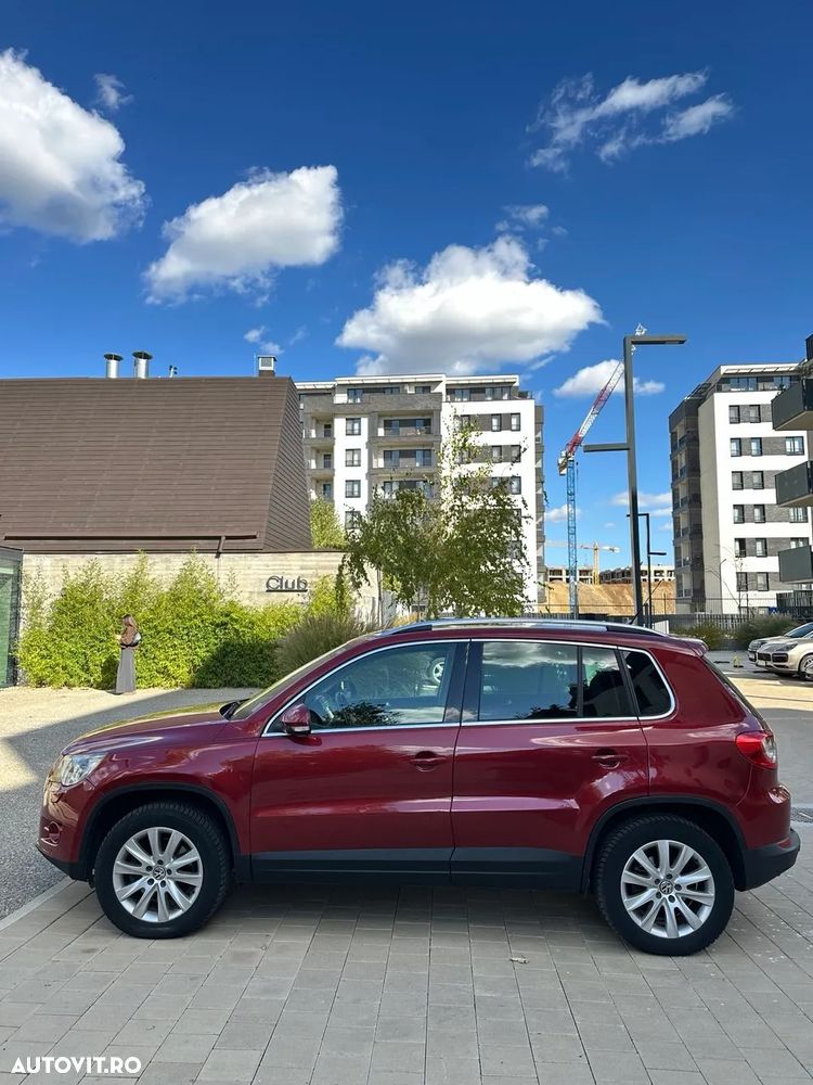 Volkswagen Tiguan - 8