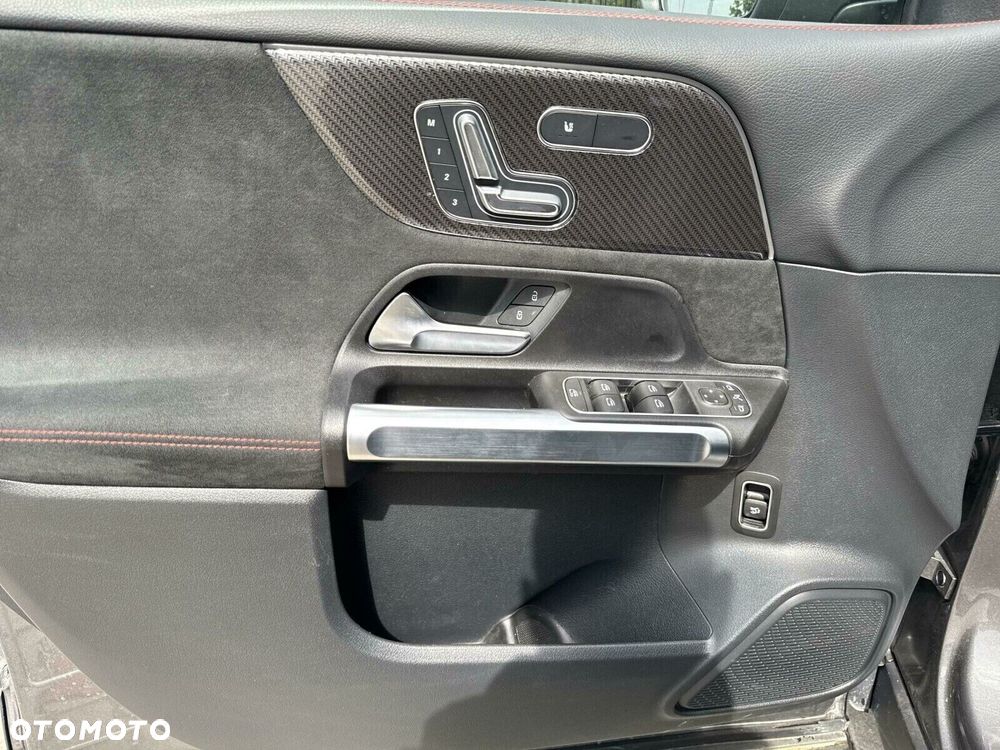 Mercedes-Benz GLB 200 AMG Line 7G-DCT - 20