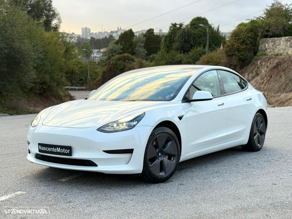 Tesla Model 3 Standard Range Plus RWD - 1