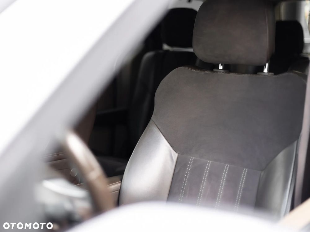 Lancia Voyager 3.6 Platinum - 10