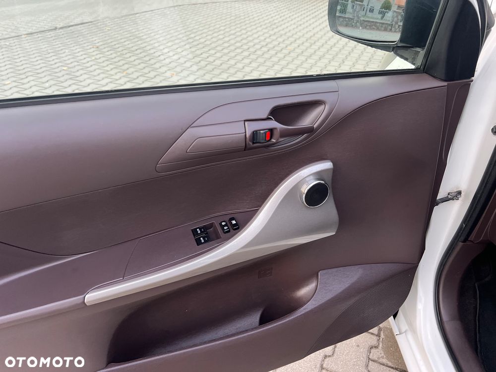 Toyota iQ 1.0 Sol EU5 - 31