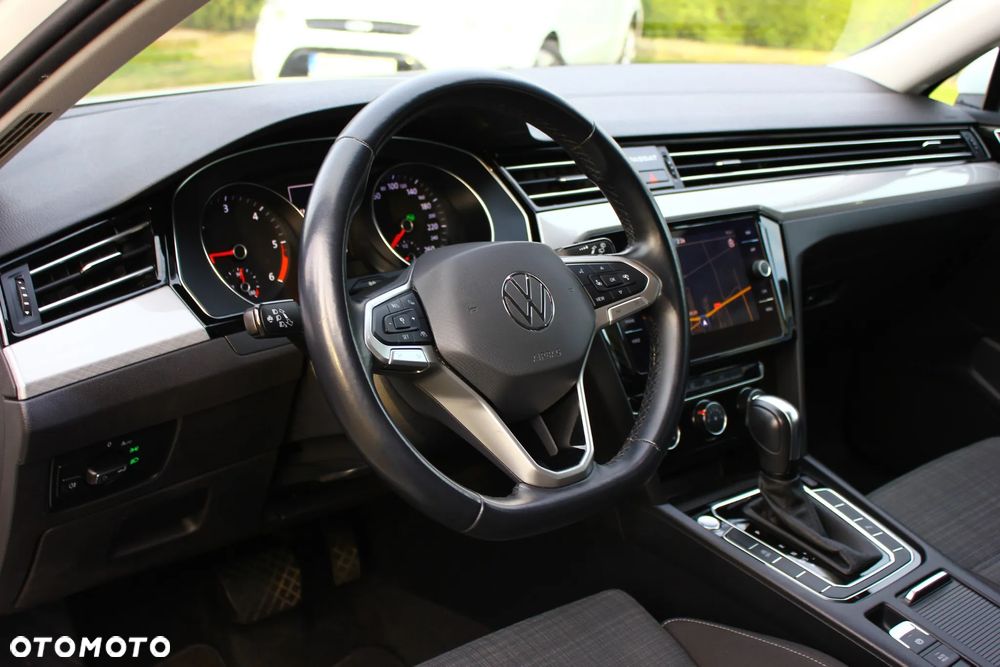 Volkswagen Passat 2.0 TDI SCR DSG Business - 30
