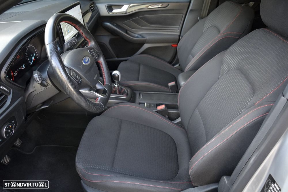Ford Focus 1.0 EcoBoost MHEV ST-Line - 6