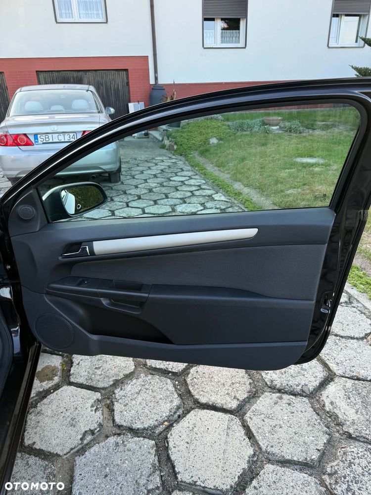 Opel Astra 1.8 NAVI - 11