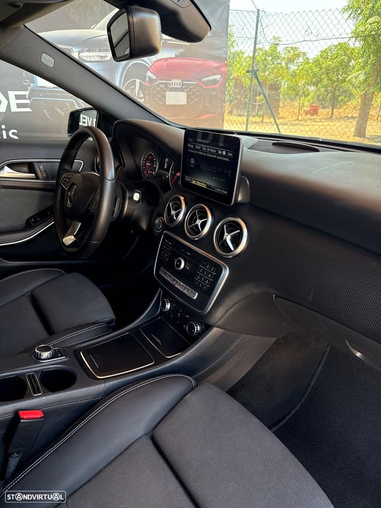 Mercedes-Benz A 180 d AMG Line Aut. - 12