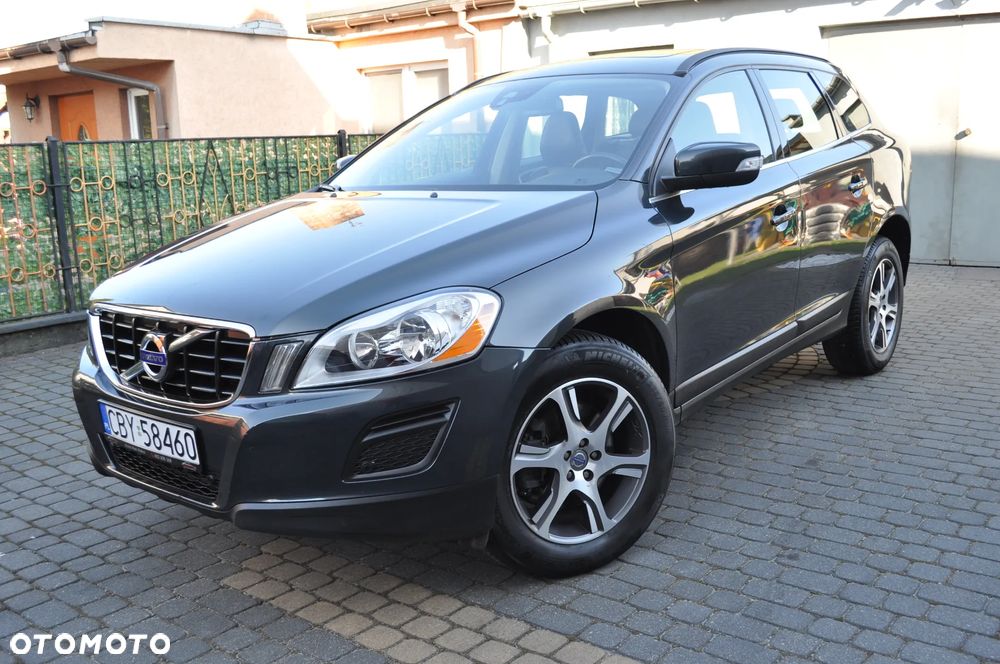 Volvo XC 60 D3 Momentum - 3