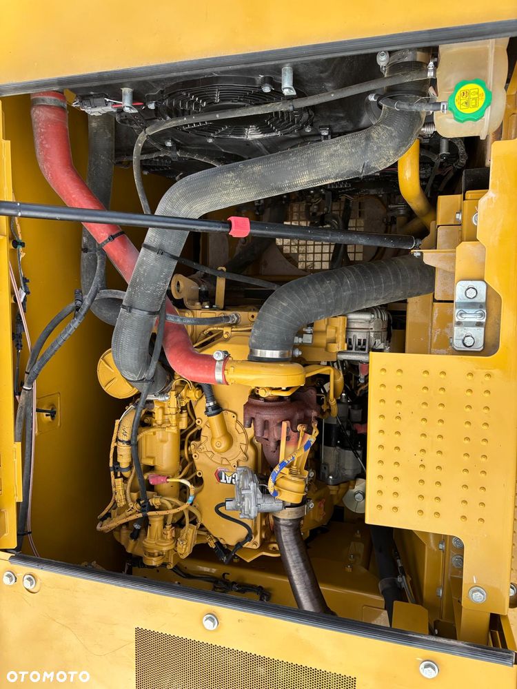 Caterpillar 320 GC - 24