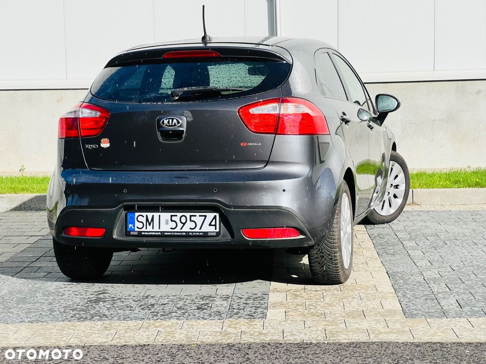 Kia Rio 1.2 Dream Team Edition - 17