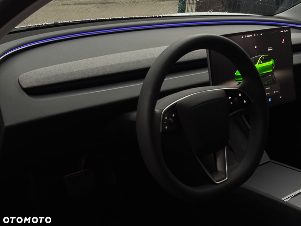 Tesla Model 3 RWD - 5