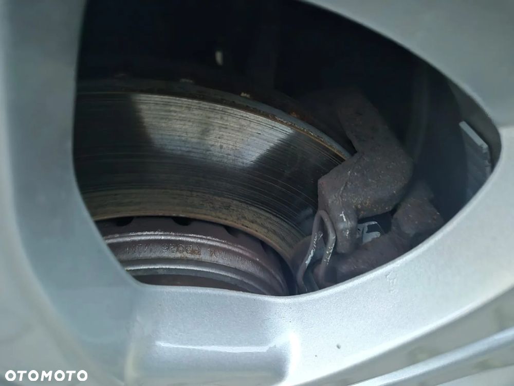 Renault Grand Scenic - 19