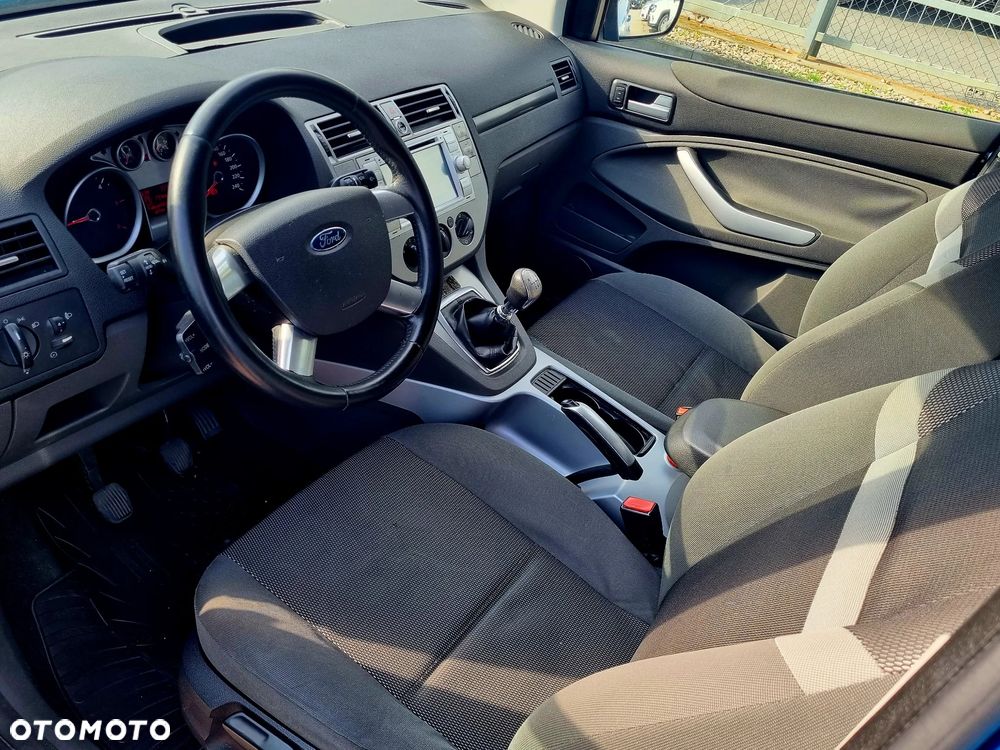 Ford Kuga 2.0 TDCi Titanium - 10