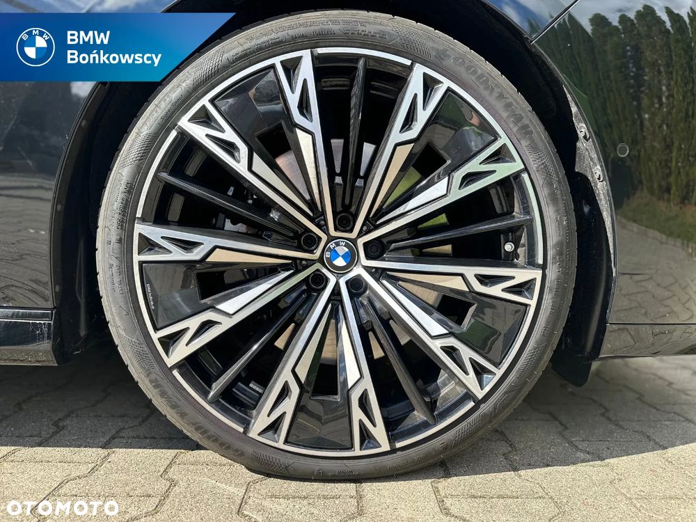 BMW Seria 7 - 22