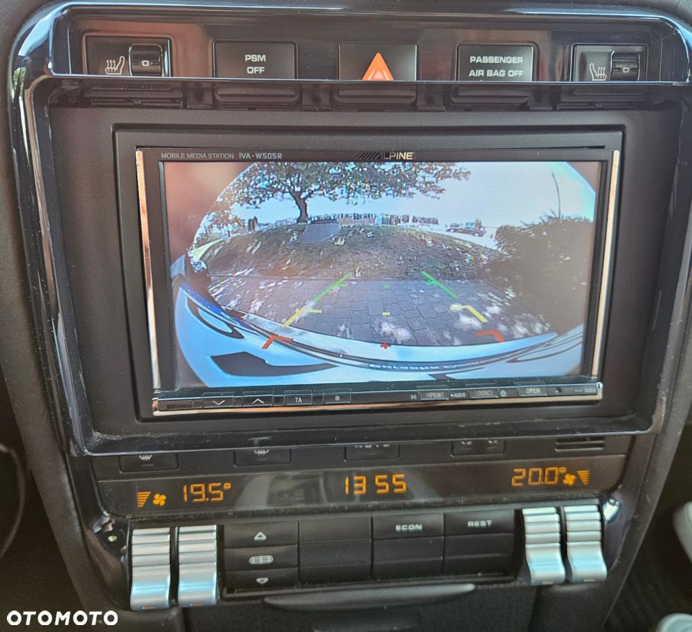 Porsche Cayenne - 15