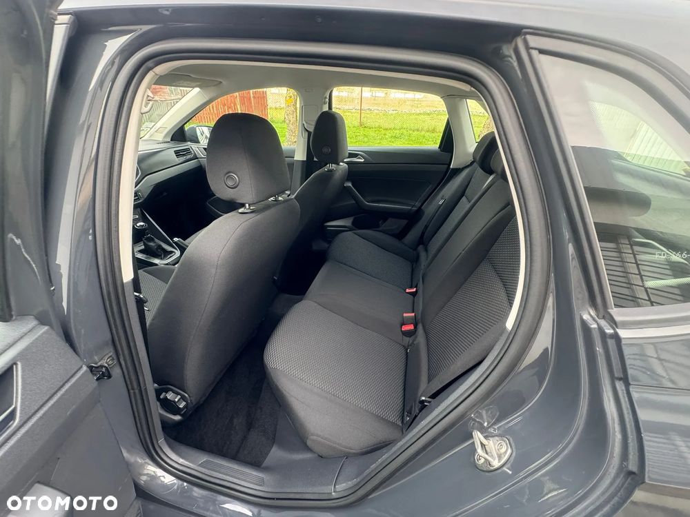 Volkswagen Polo 1.0 - 10