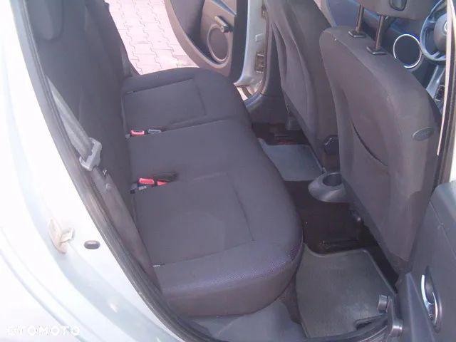 Renault Clio - 20