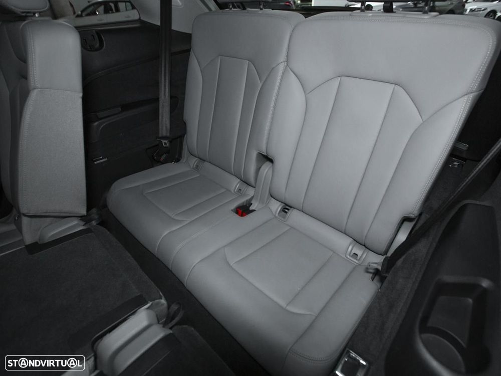 Audi Q7 3.0 TDI quattro S-line Tiptronic 7L - 16