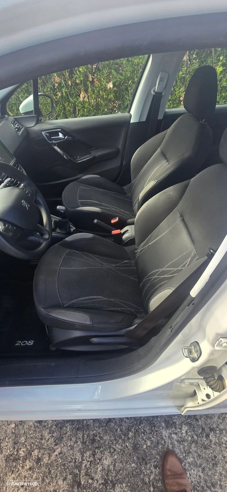 Peugeot 208 PureTech 82 Start & Stop Active - 8