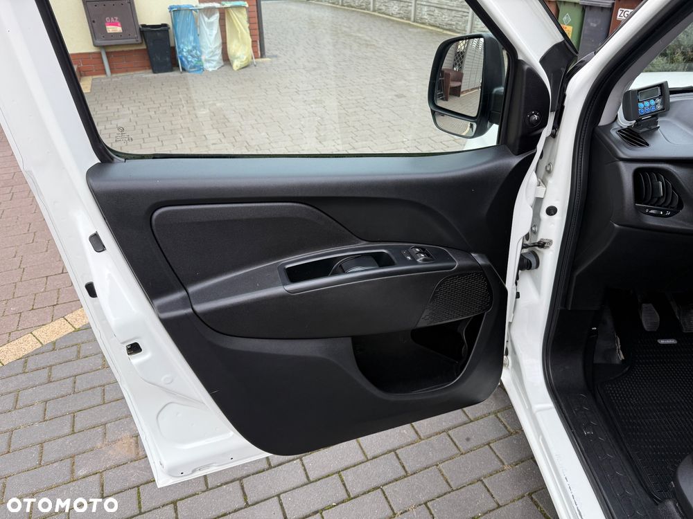 Fiat Doblo - 19