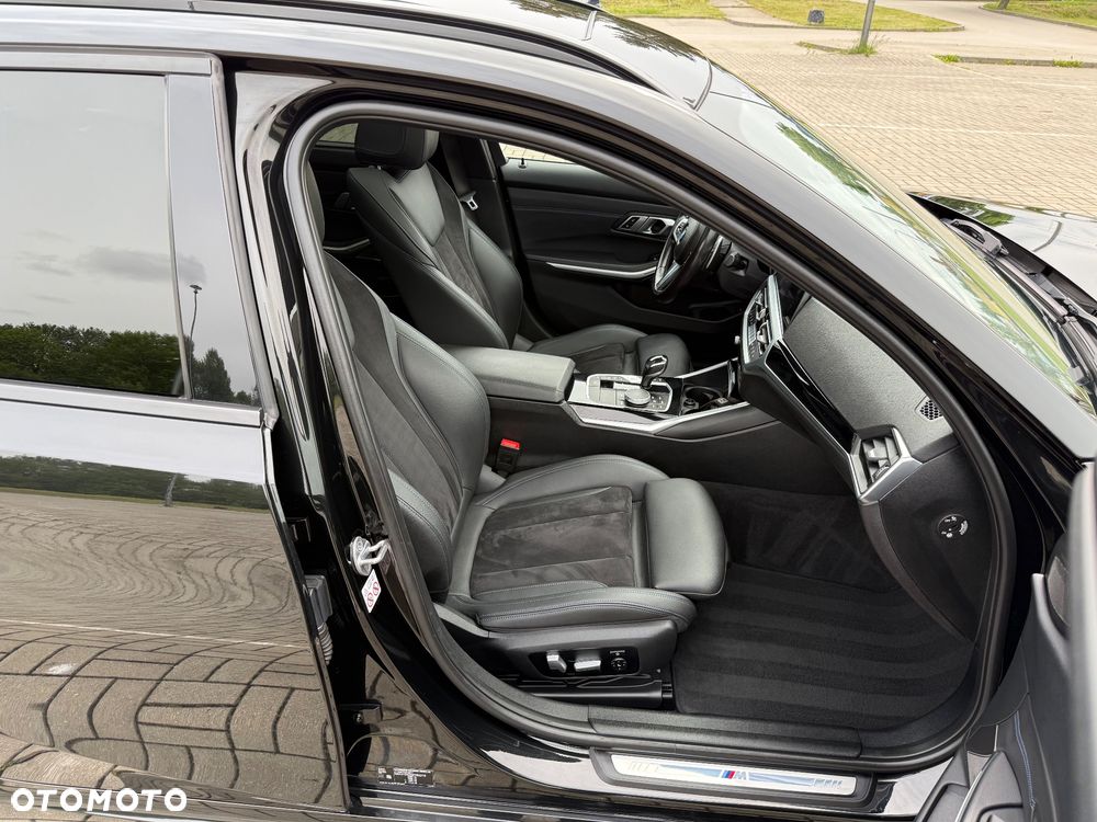 BMW Seria 3 320d xDrive MHEV M Sport sport - 27