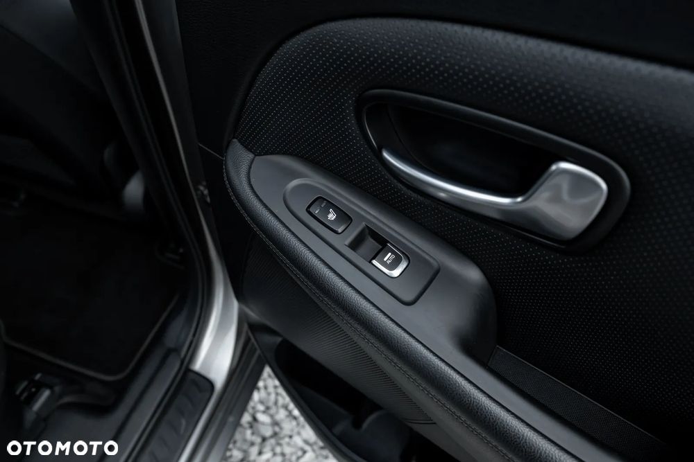 Kia Carens 1.6 GDI S 7os - 28