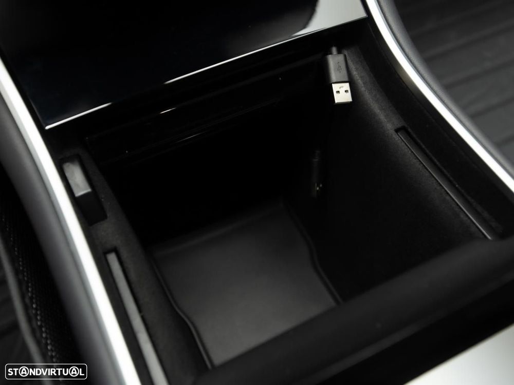 Tesla Model 3 - 21