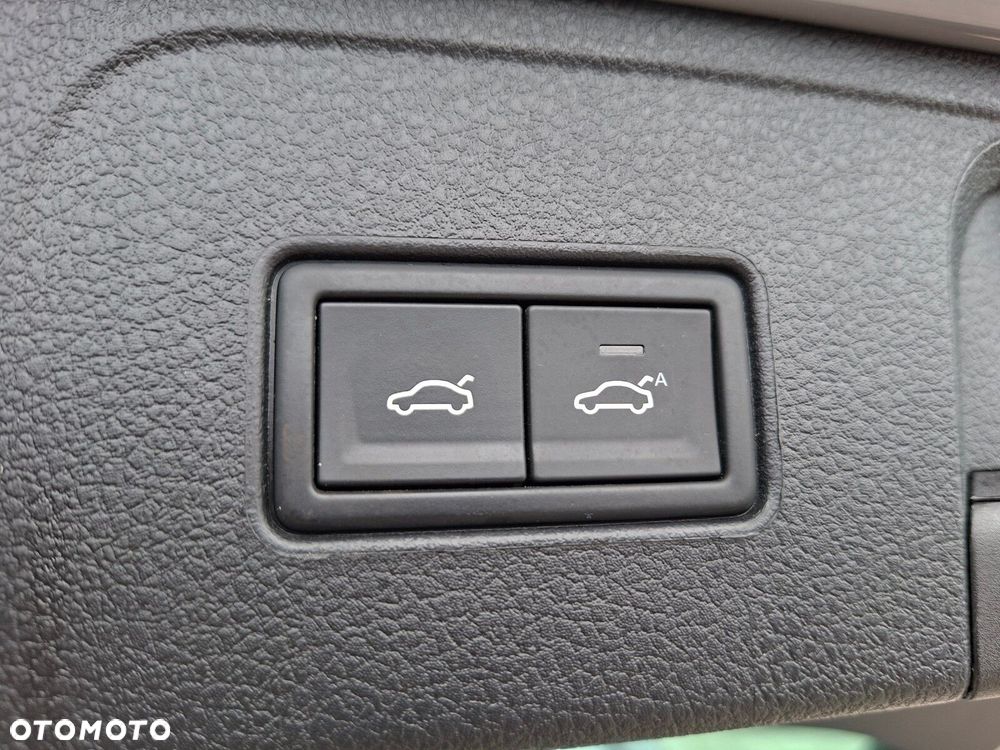 Volkswagen Passat - 15