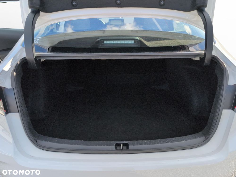 Toyota Corolla 1.8 Hybrid Active - 13