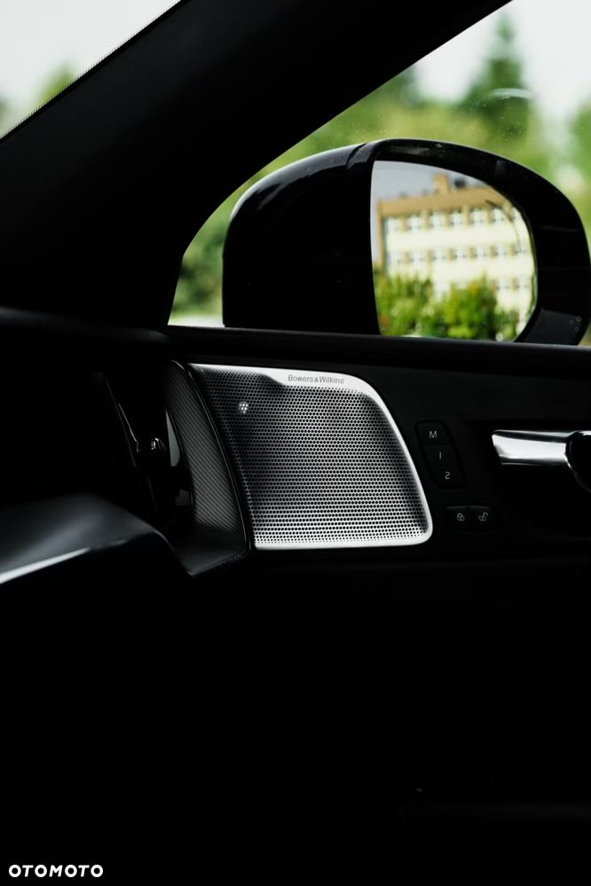 Volvo XC 60 T5 AWD R-Design - 13