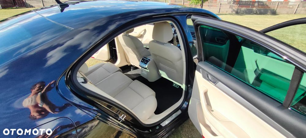 Skoda Superb 2.0 TDI Style DSG - 7