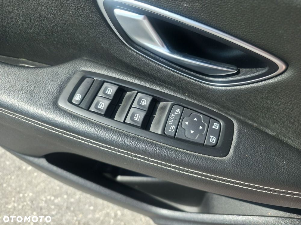 Renault Scenic - 22
