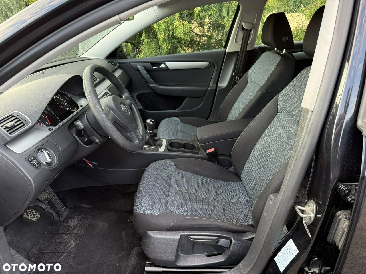 Volkswagen Passat Variant 1.6 TDI BlueMotion - 6