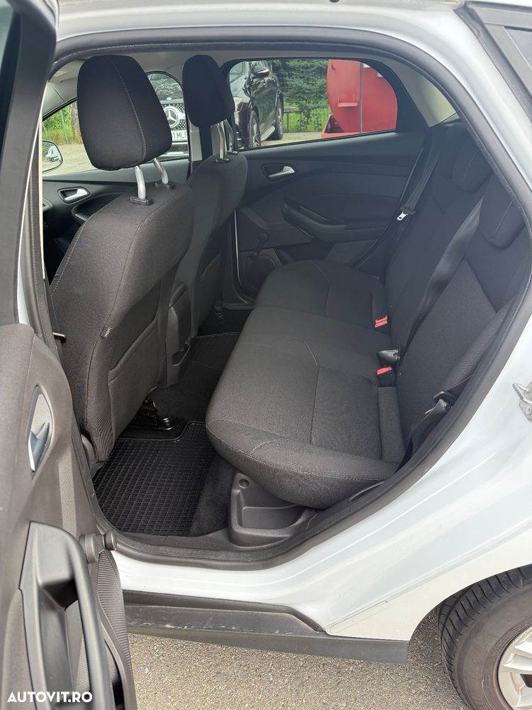 Ford Focus 1.0 EcoBoost Start-Stopp-System COOL&CONNECT DESIGN - 17