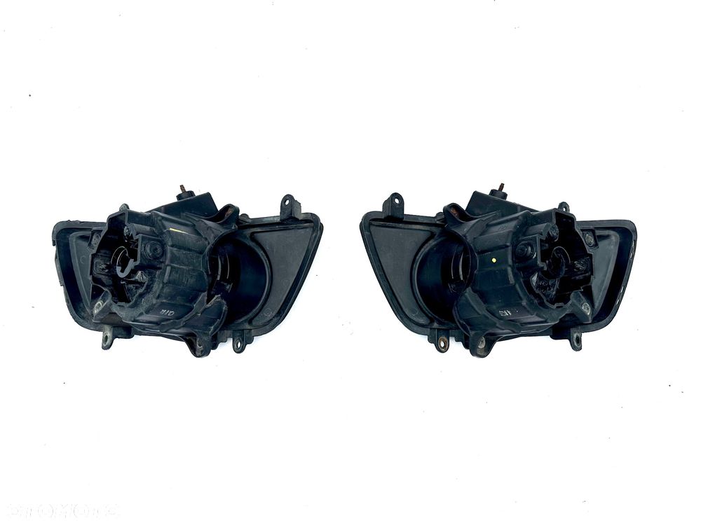 KIA CARENS 3 III UN 2006 - 2012 HALOGENY HALOGEN ZAŚLEPKA L + R ORYGINAŁ OE - 3